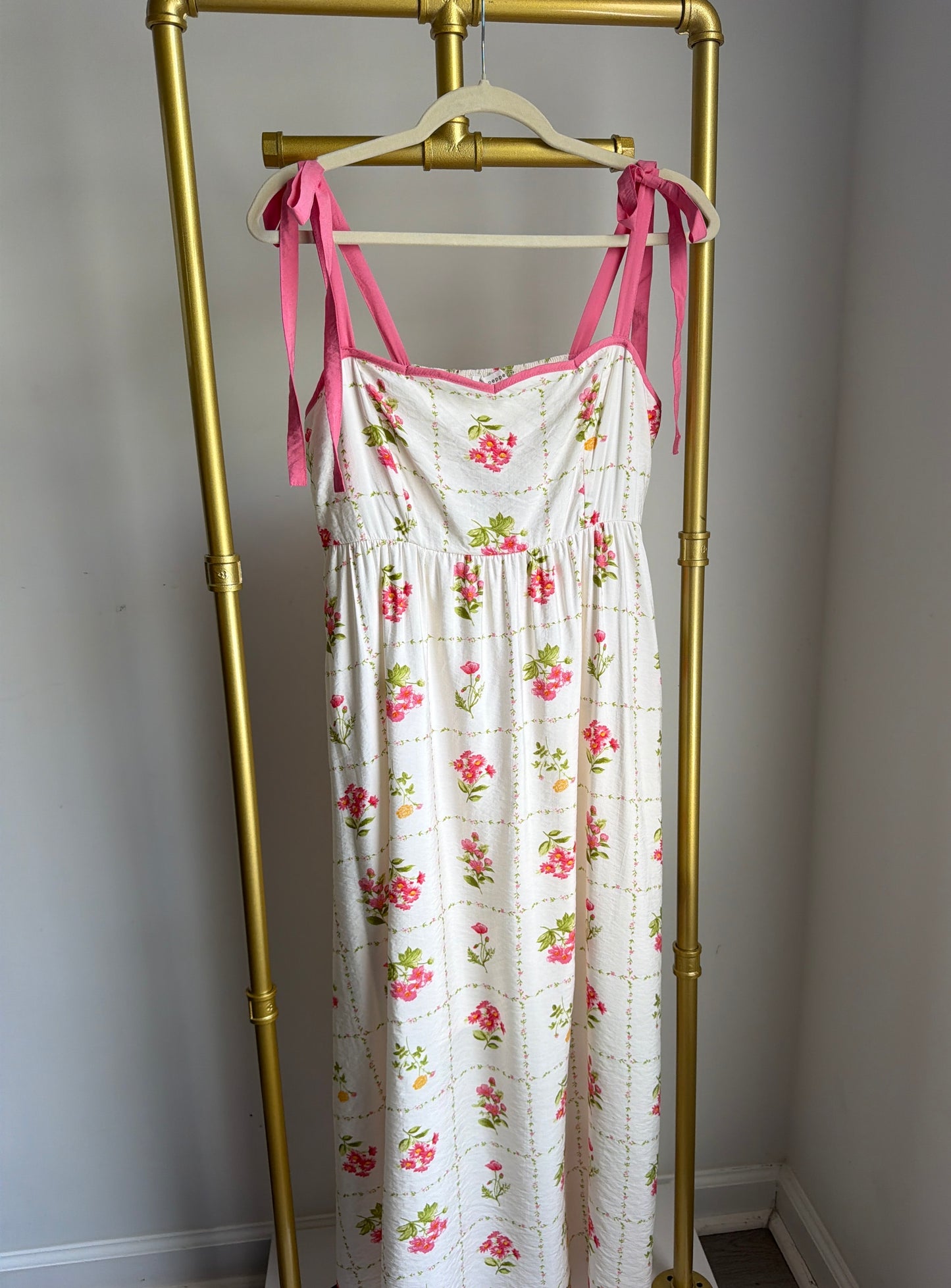 Floral Tie Strap Maxi Dress