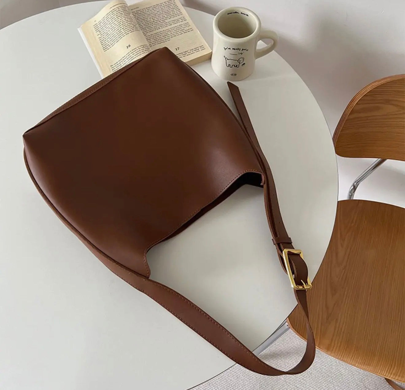 Minimal Luxe Shoulder Bag